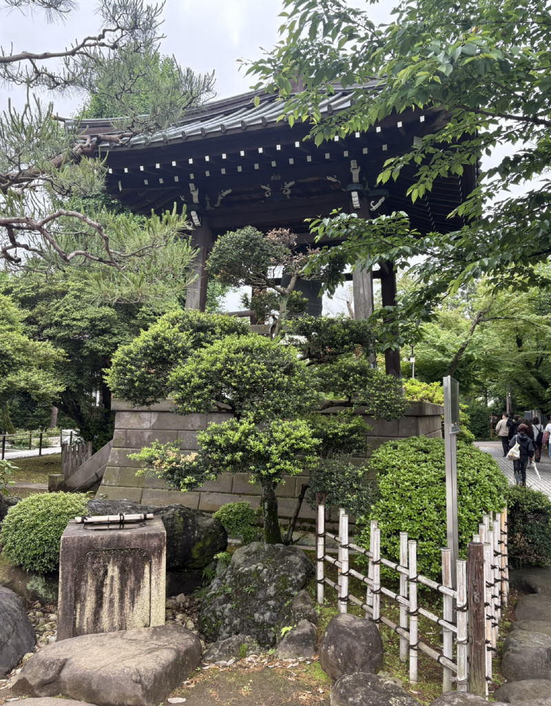 One of the many structures at Gotokuji