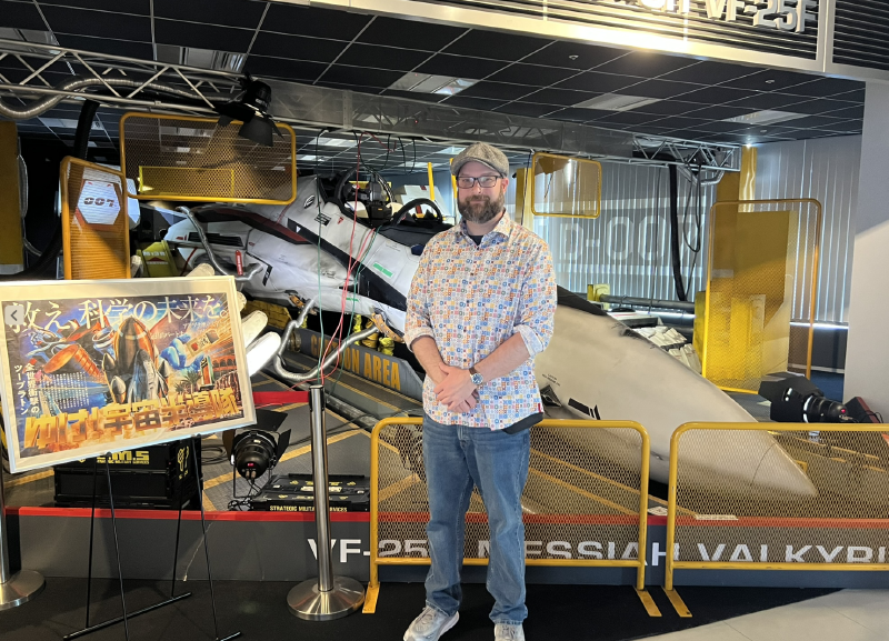 Lifesize Macross Vaklyrie in GERWALK mode