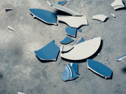 top view photography of broken ceramic plate